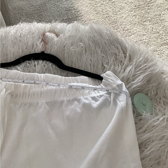 🌹Cute white beach 🏖️ pants🌹 - Picture 3 of 7